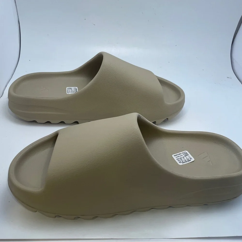 Yeezy by Adidas Slides Originals Brown Size 13‎